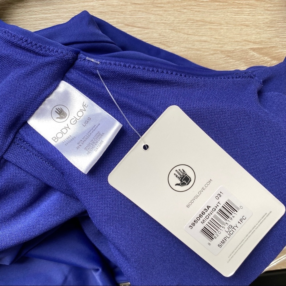 Body Glove Smoothies Simplicity Blue OnePiece Swim - Picture 6 of 7